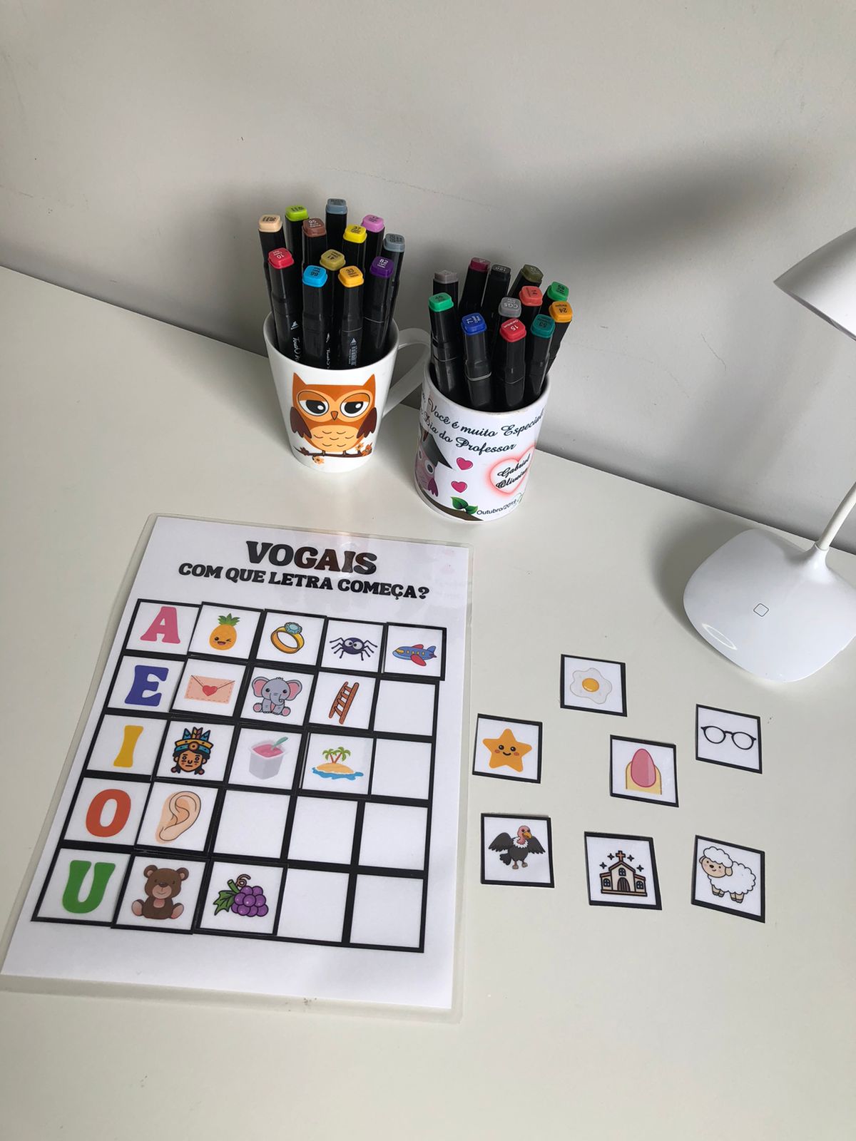 Vogais: Com que letra começa? - Imagem 3