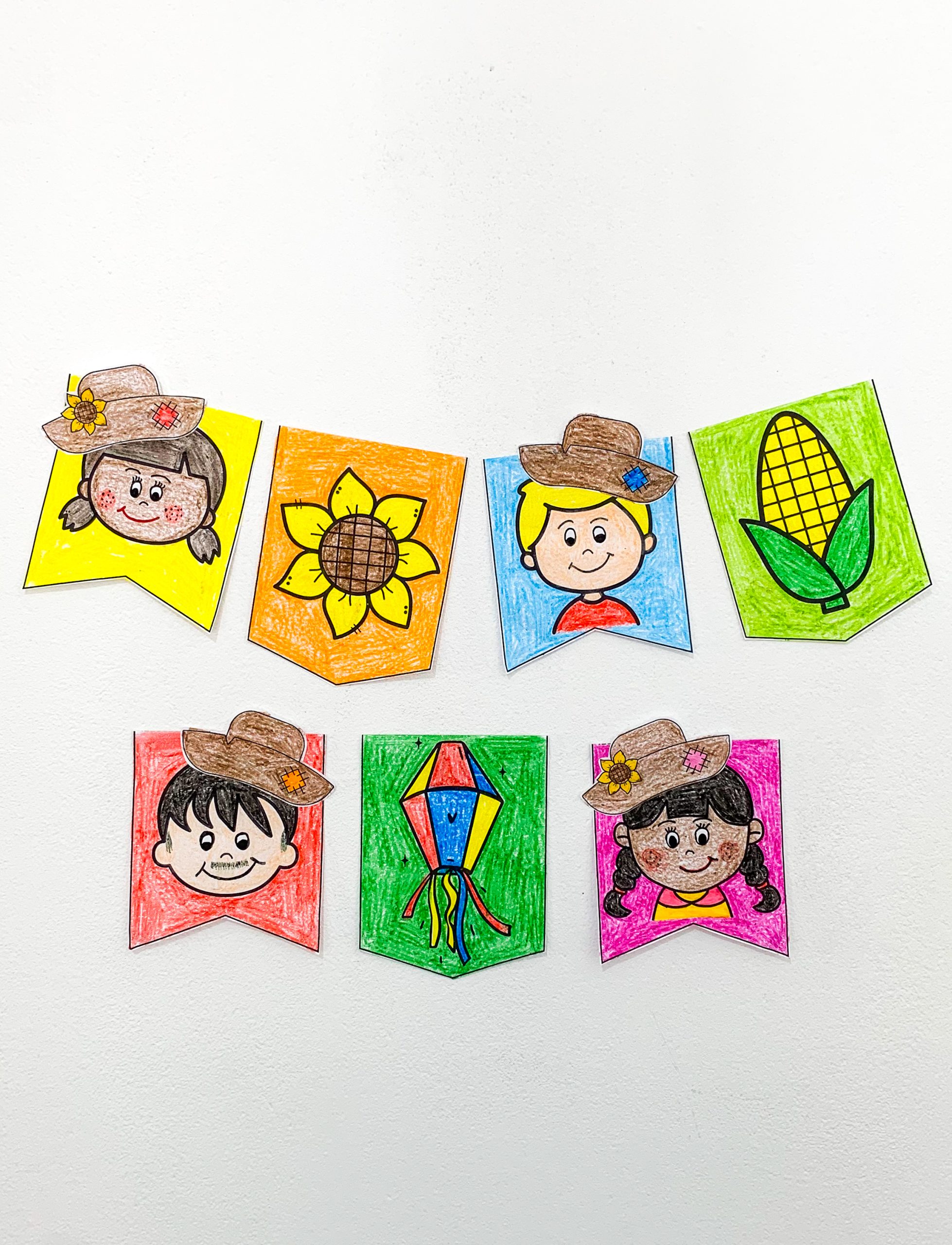 ATIVIDADE: BANDEIRINHAS E BANDEIROLAS PARA COLORIR - Imagem 2