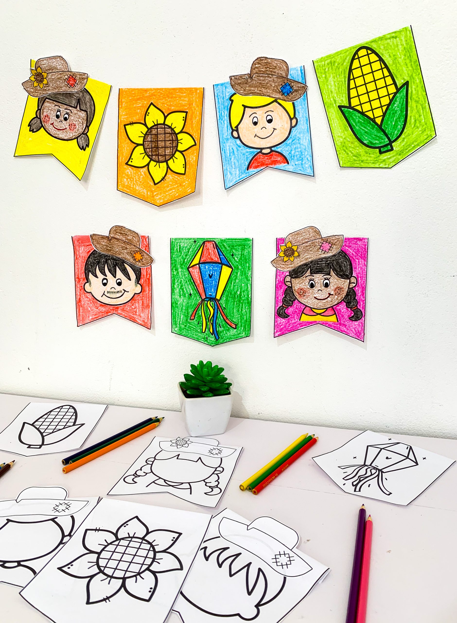 ATIVIDADE: BANDEIRINHAS E BANDEIROLAS PARA COLORIR - Imagem 12